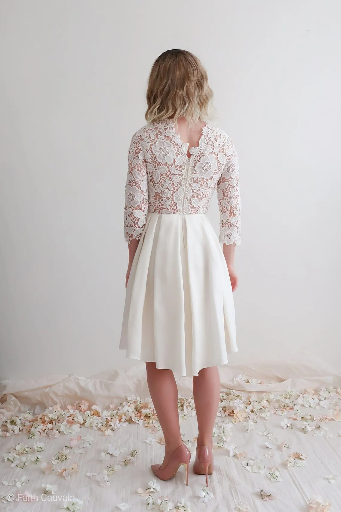 Long Sleeves Crew Neckline Lace Top Mini Wedding Dress